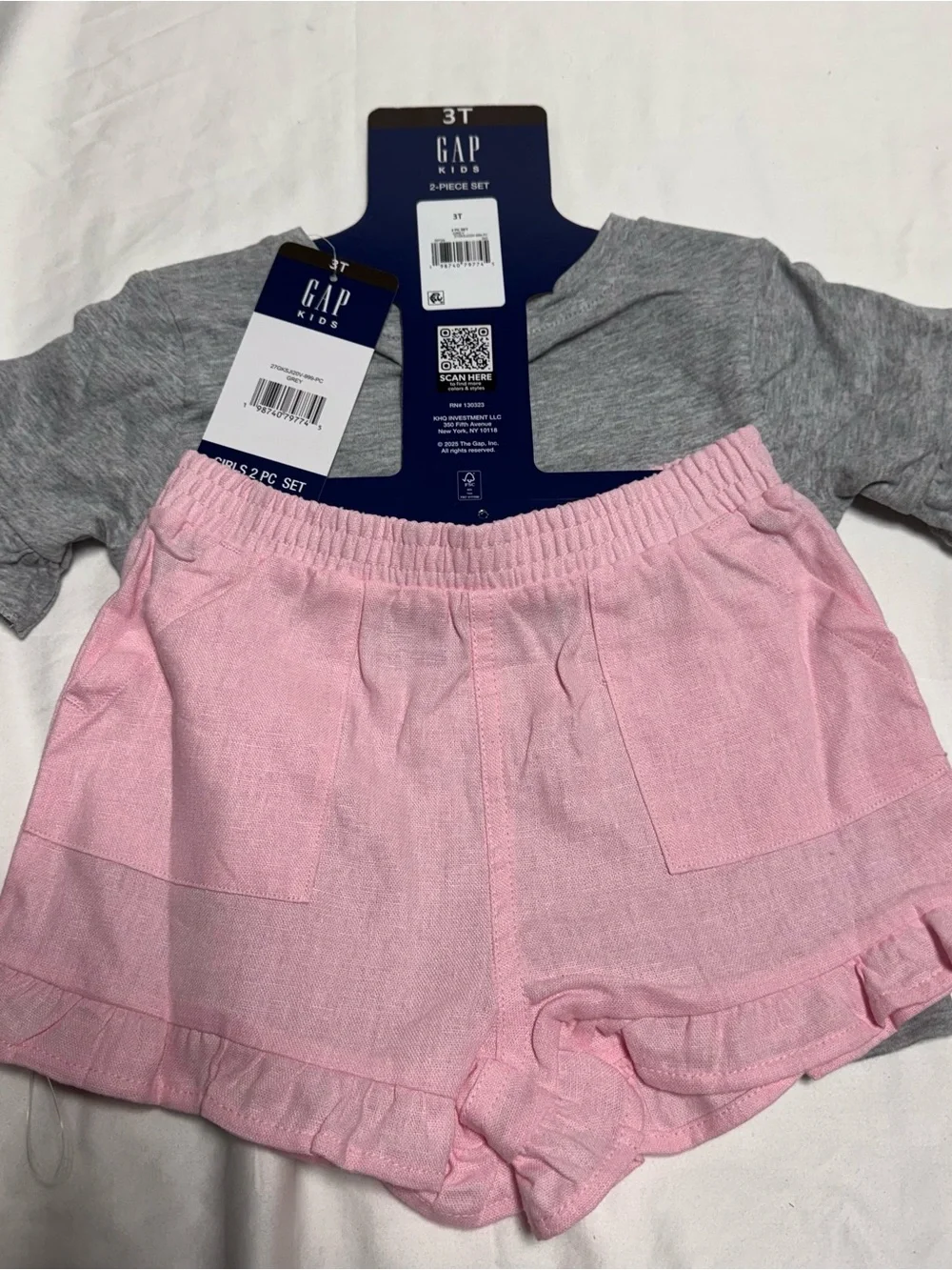 GAP Gray Tee with Pink & Blue Star Accents - 3T